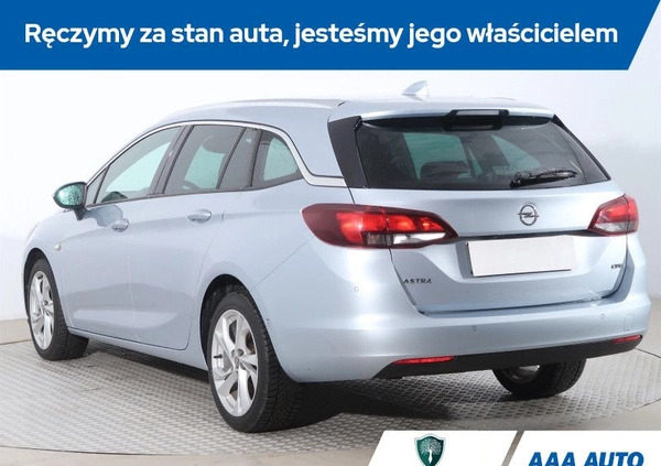 Opel Astra cena 46000 przebieg: 109955, rok produkcji 2017 z Gozdnica małe 326